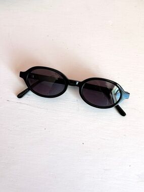 French Kiwis oval sunglasses